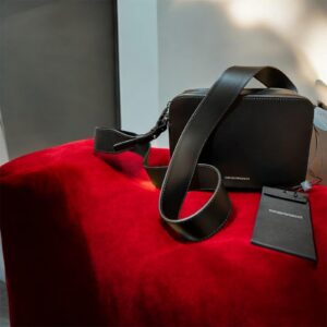 Sac à main à bandoulière noir pour femmes| Emporio Armani |Y3B092|