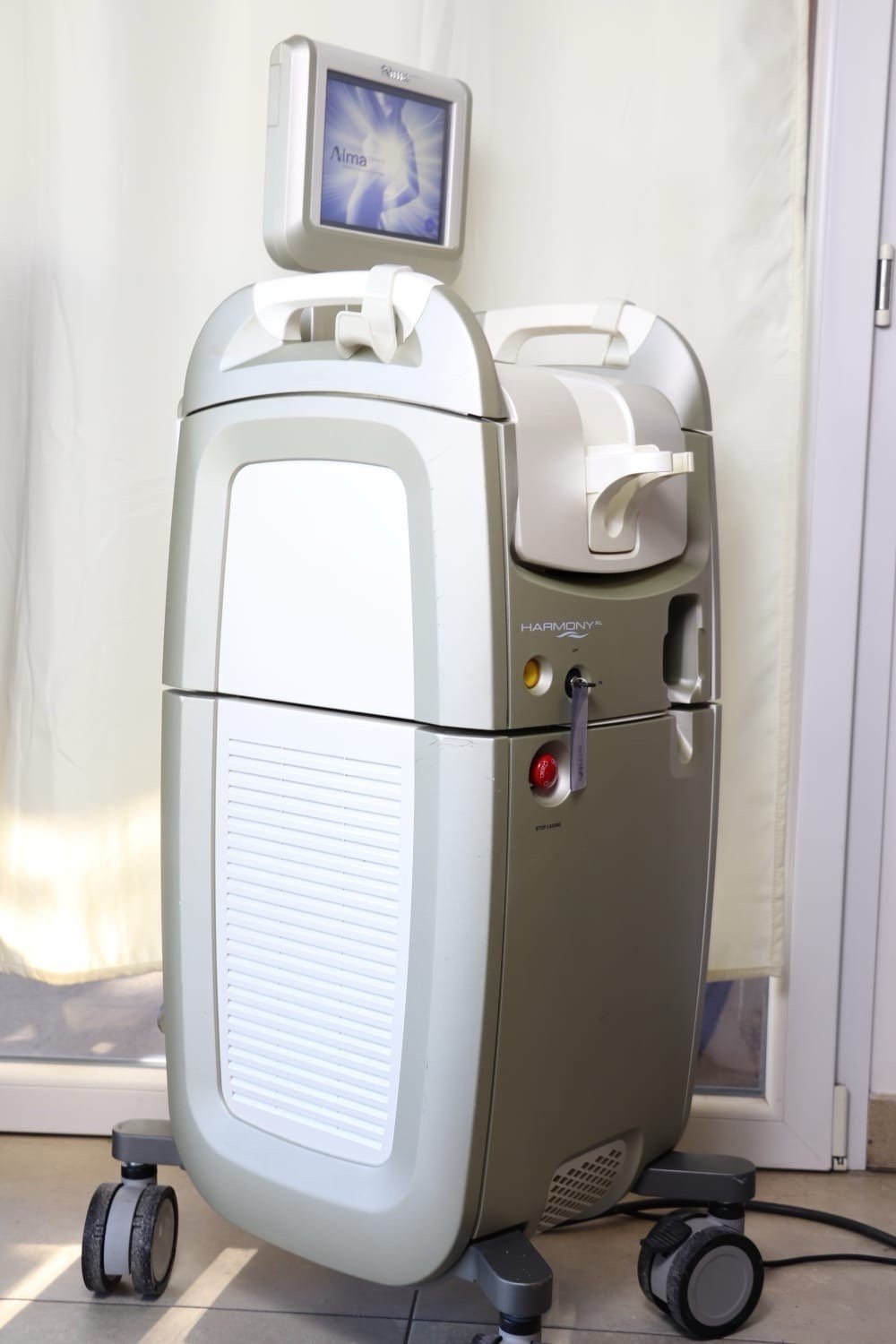 Alma Lasers Harmony XL – laser pour médecine esthétique traitements esthétiques - Image 12