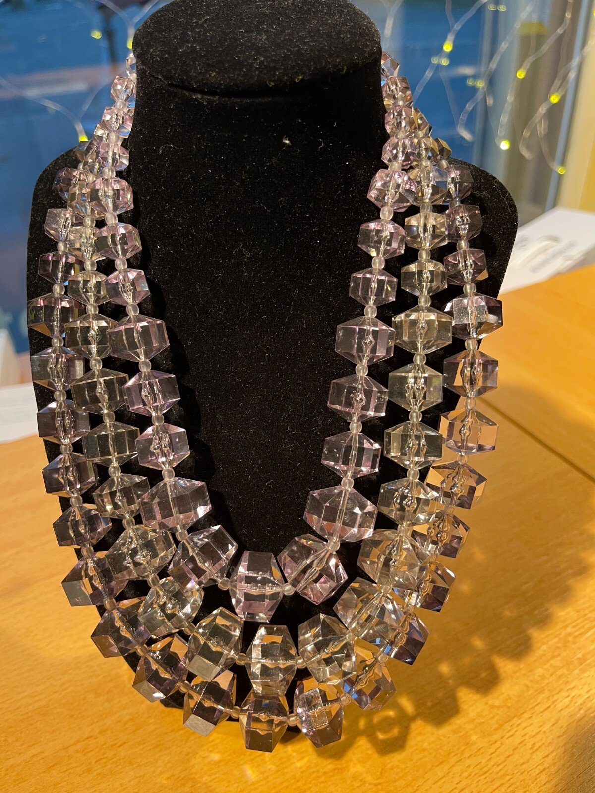 Collier|Emporio ArmanI|3 rangs de perles transparentes violettes - Image 3