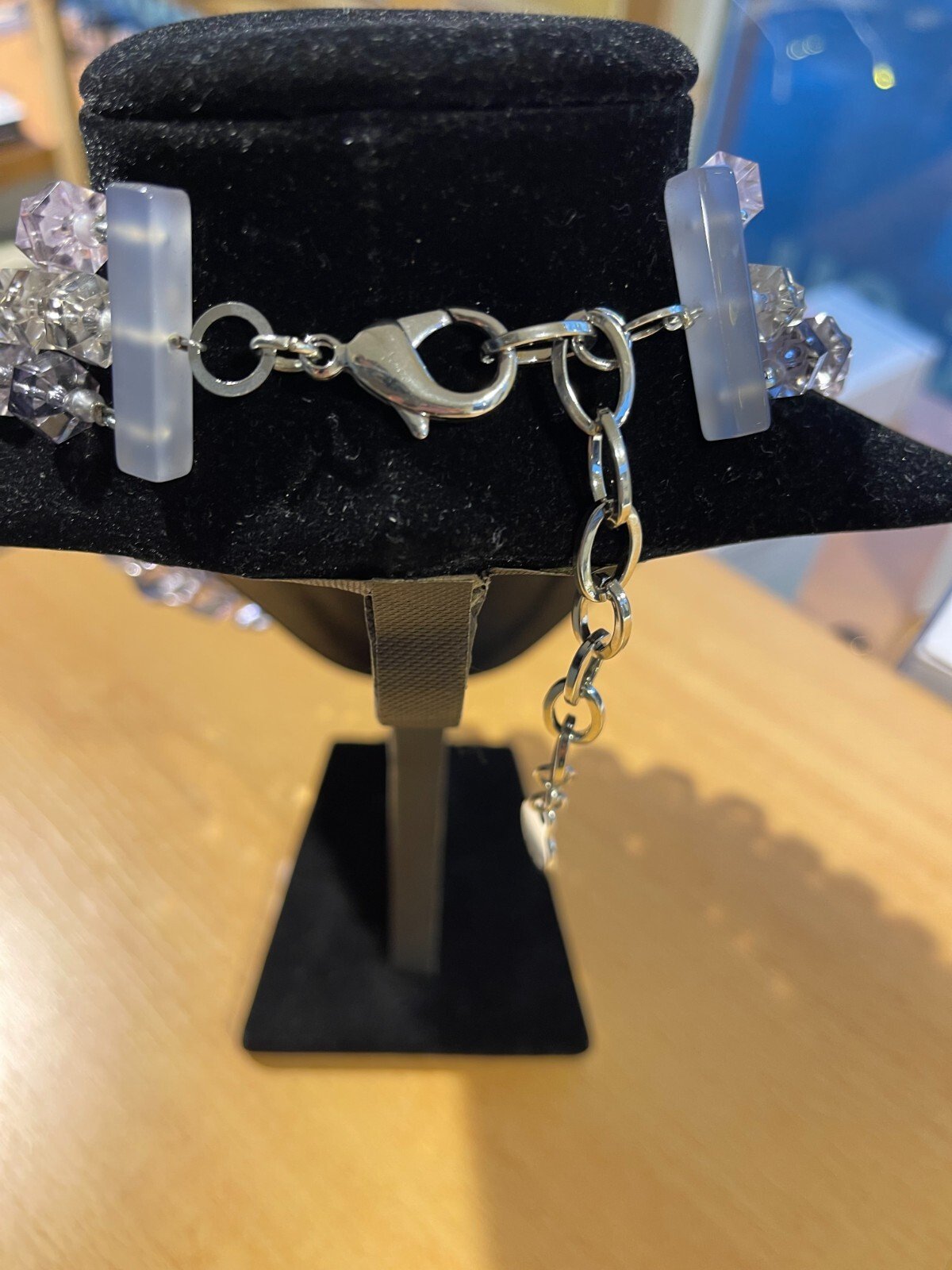 Collier|Emporio ArmanI|3 rangs de perles transparentes violettes - Image 4