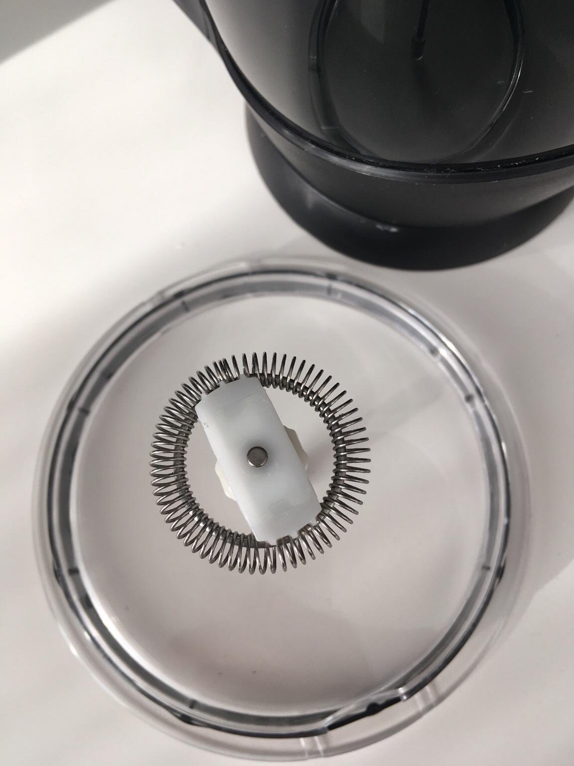 Mousseur à lait électrique Studio - Image 2